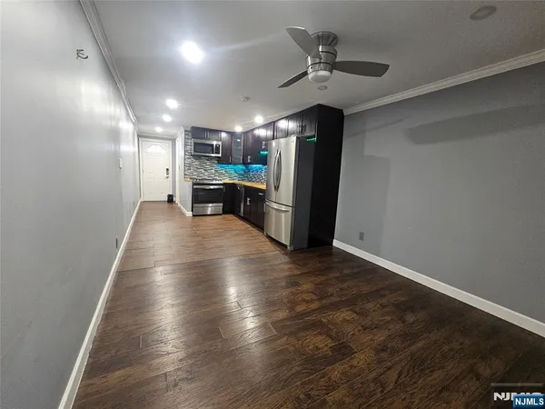 $1,600 | 108-110 Cross Street, Unit 2M, Harrison, NJ 07029