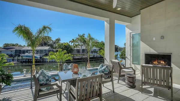 $4,649,900 | 558 Venice Lane, Sarasota, FL 34242
