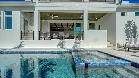 $4,649,900 | 558 Venice Lane, Sarasota, FL 34242