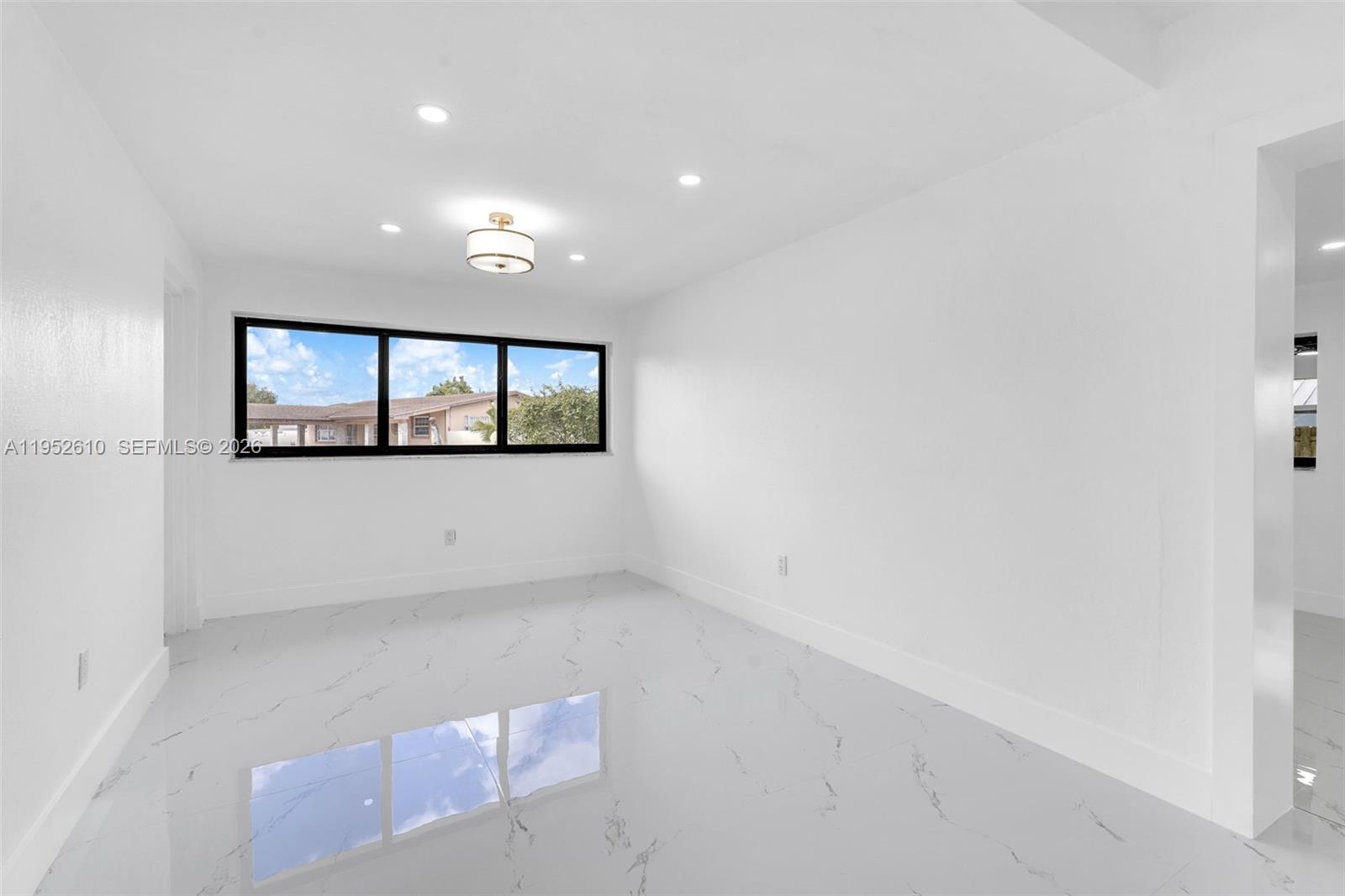 695 West 73rd Place Hialeah, FL 33014 - Photo 20 of 43