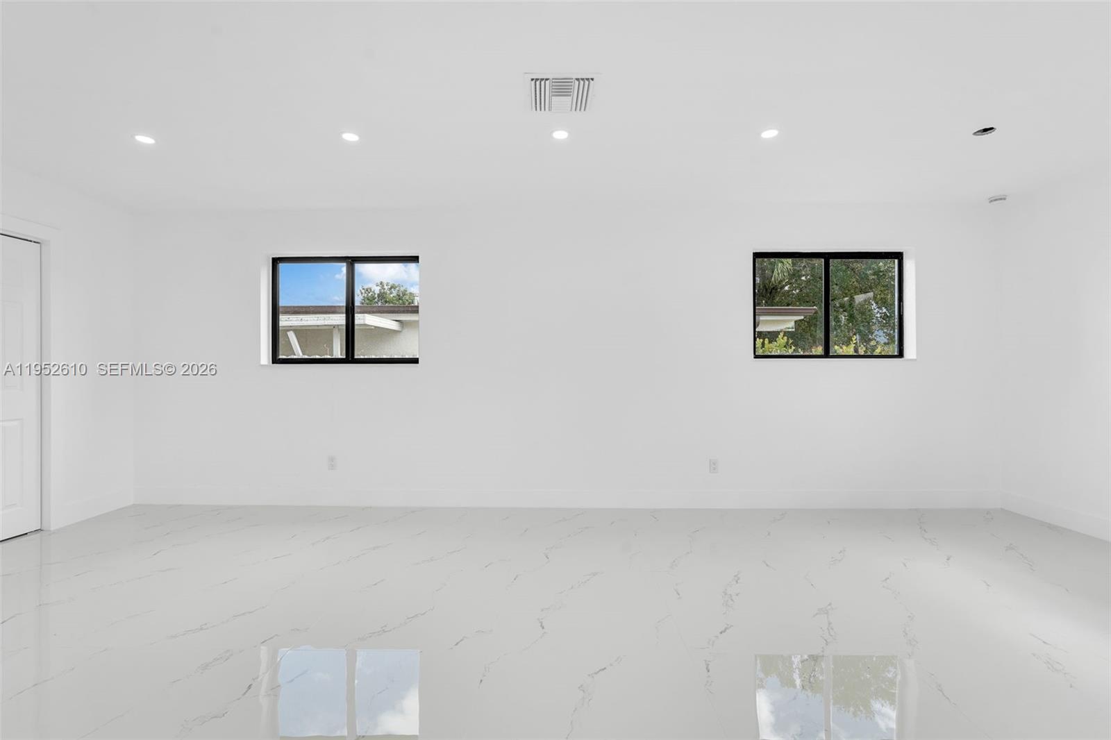 695 West 73rd Place Hialeah, FL 33014 - Photo 27 of 43