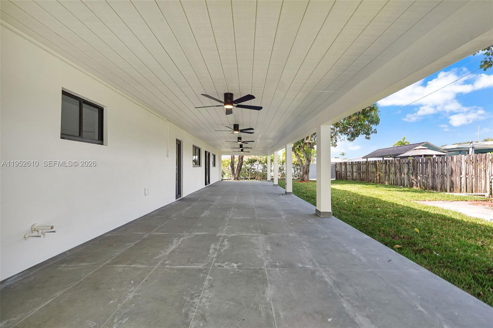 695 West 73rd Place Hialeah, FL 33014 - Photo 42 of 43