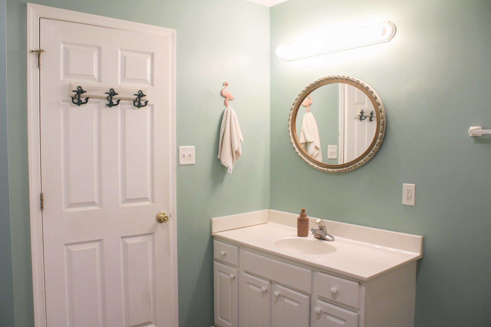 2891 Saumsville Road Maurertown, VA 22644 - Photo 34 of 68 Bath in second bedroom suite