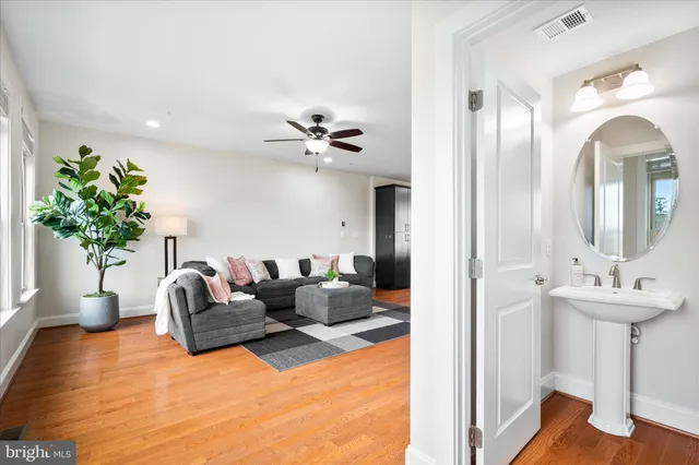 $600,000 | 9114 Kenway Lane, Frederick, MD 21704