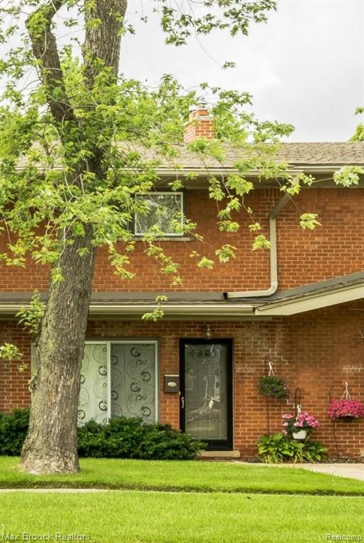 3800 Normandy Road, Unit 2 Royal Oak, MI 48073 - Photo 1 of 18