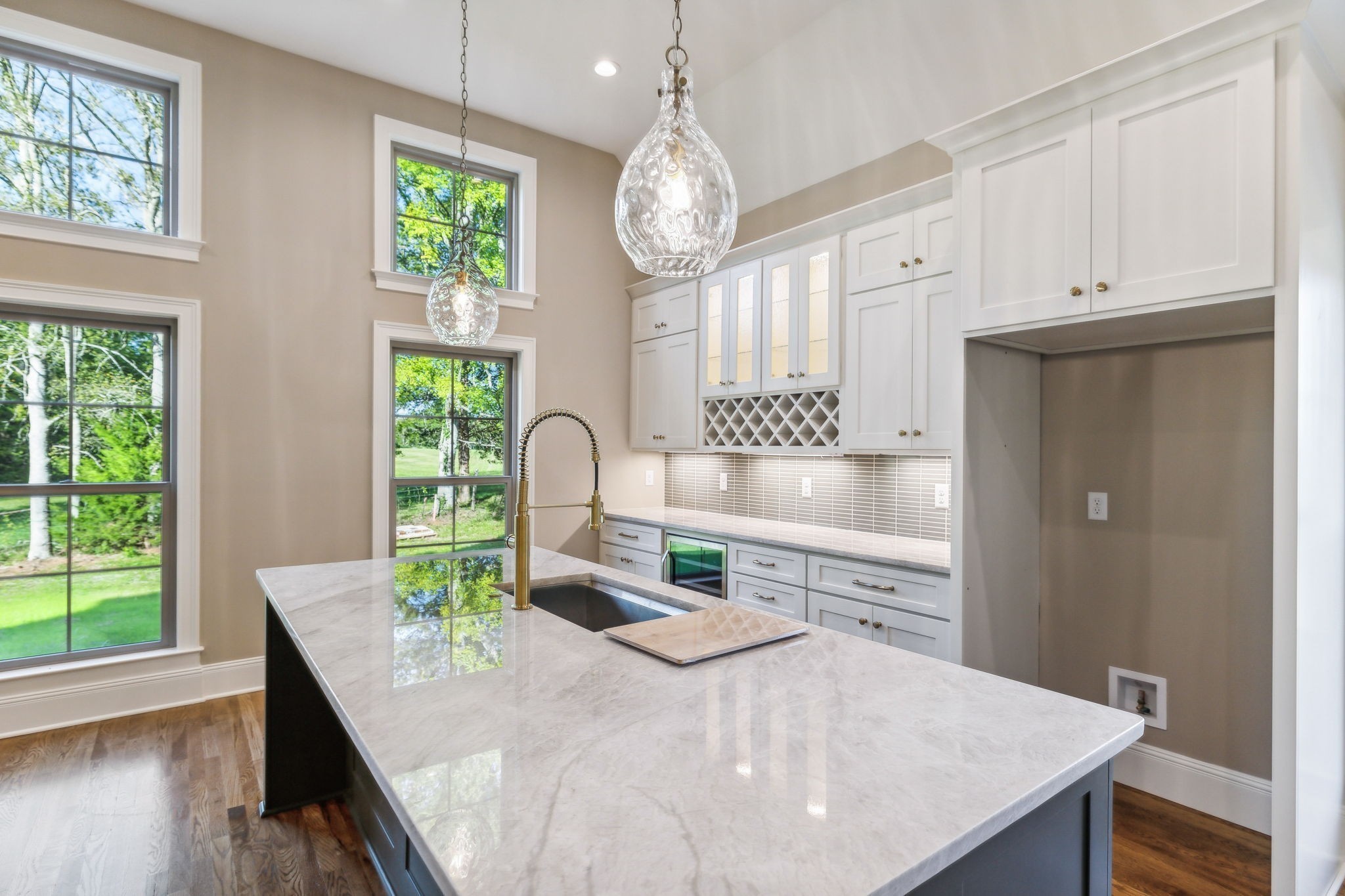 1611 Martha Washington Way Murfreesboro, TN 37130 - Photo 26 of 72 a kitchen with a table chairs and a window