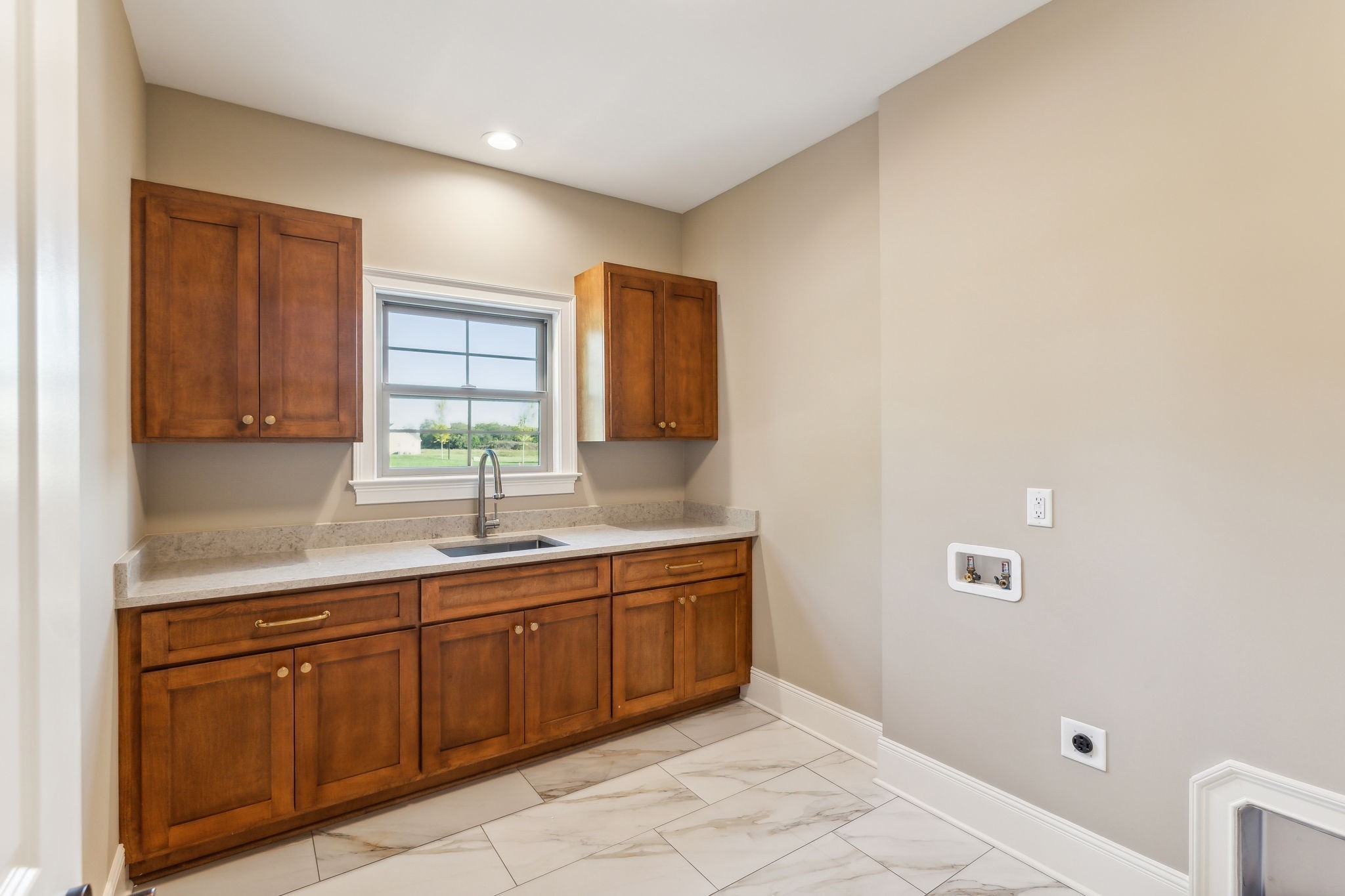 1611 Martha Washington Way Murfreesboro, TN 37130 - Photo 32 of 72 a bathroom with a sink and a mirror