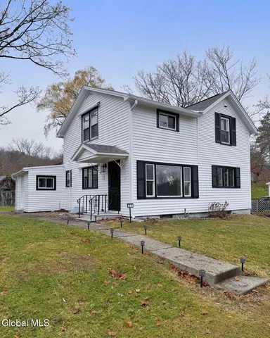 $239,900 | 21 Hovey Avenue, Hoosick Falls, NY 12090