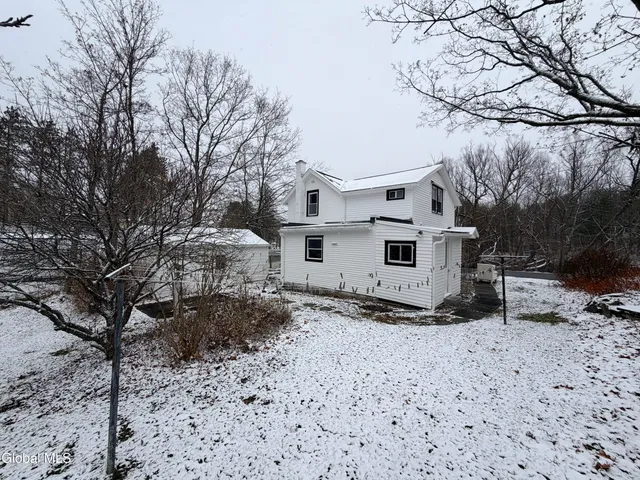 $239,900 | 21 Hovey Avenue, Hoosick Falls, NY 12090