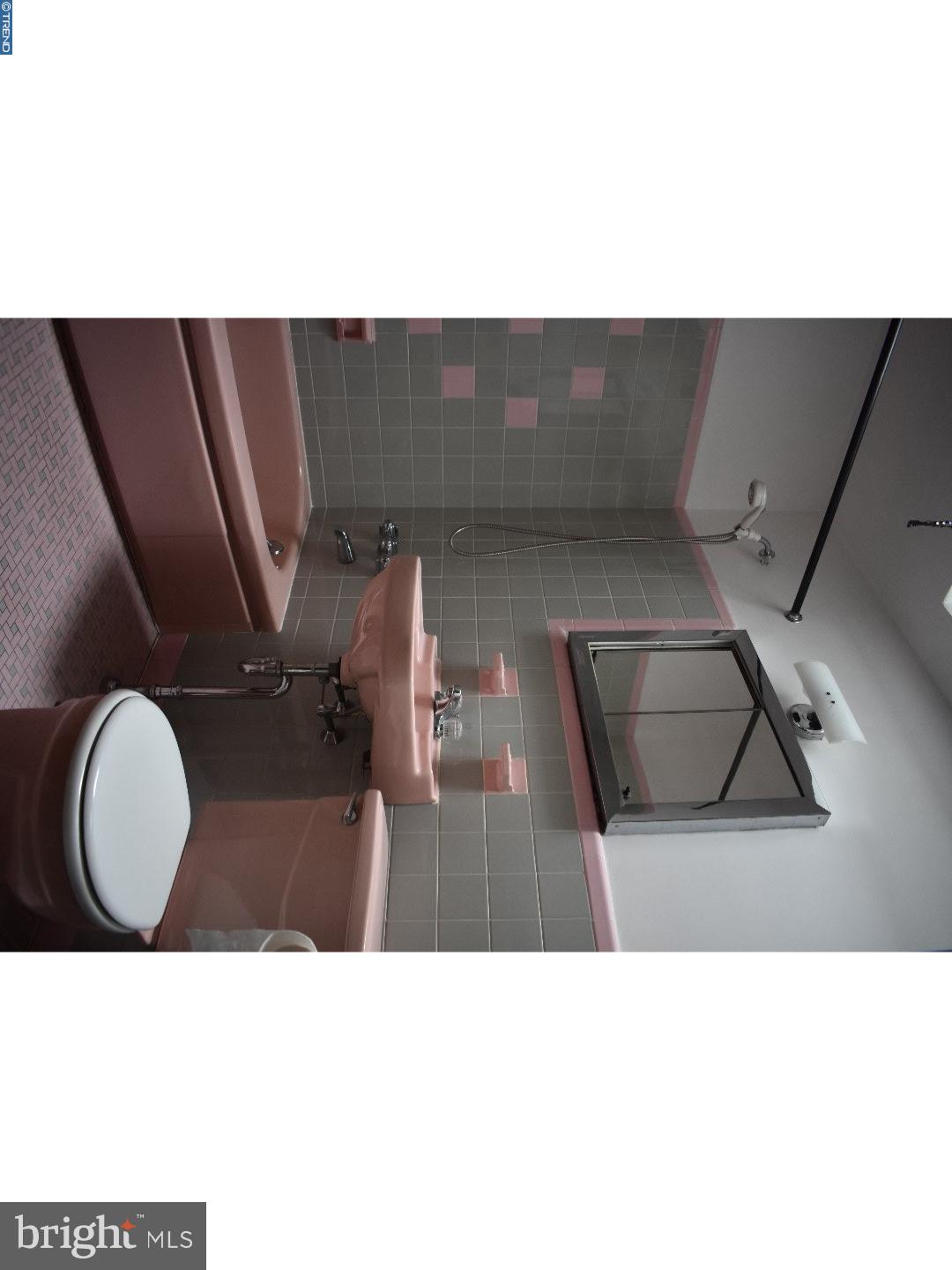 11710 Millbrook Road Philadelphia, PA 19154 - Photo 15 of 25 Bathroom