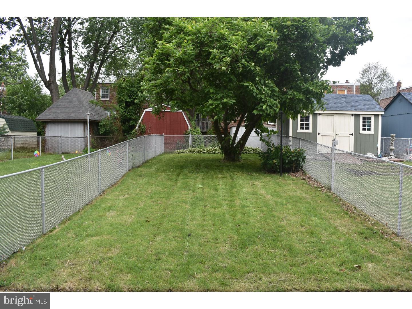 11710 Millbrook Road Philadelphia, PA 19154 - Photo 21 of 25 Back Yard