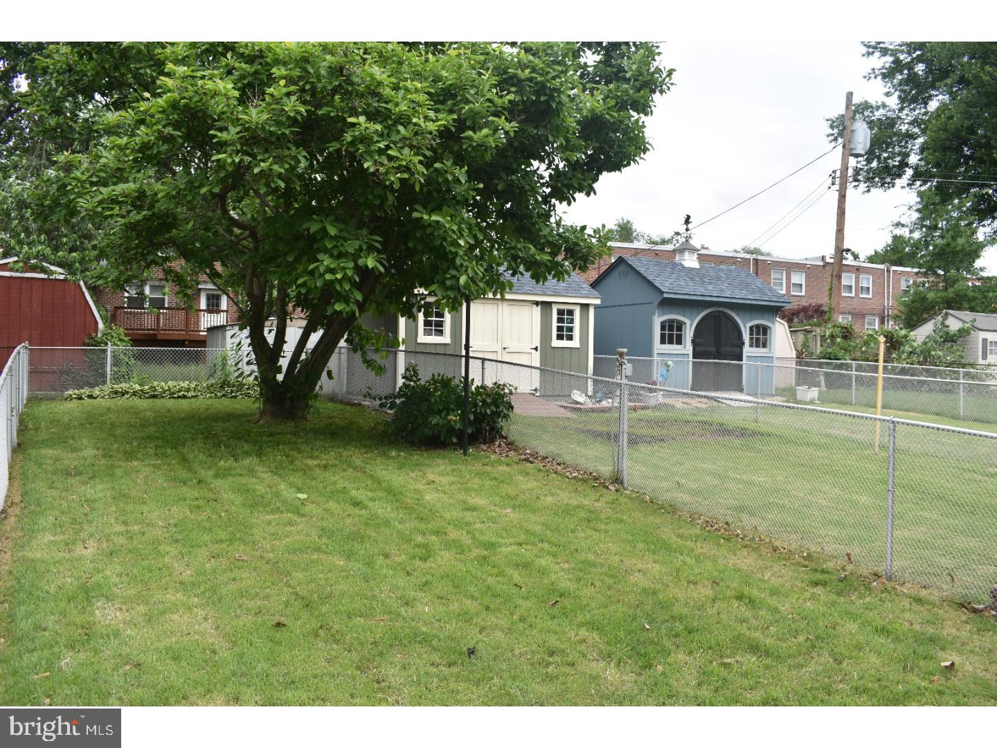 11710 Millbrook Road Philadelphia, PA 19154 - Photo 22 of 25 Back Yard