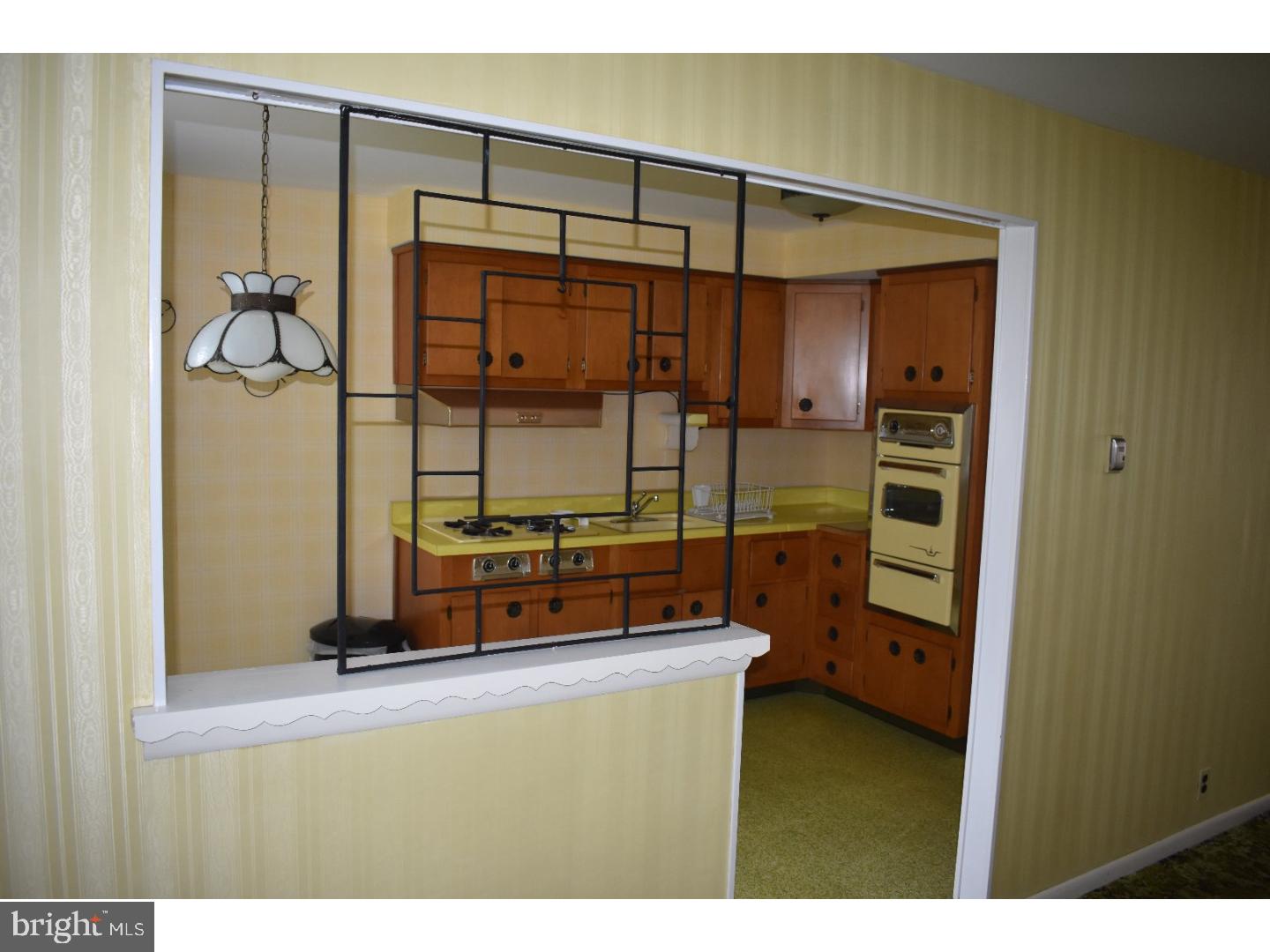 11710 Millbrook Road Philadelphia, PA 19154 - Photo 9 of 25 Kitchen