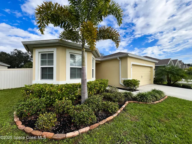 $2,200 | 590 Sorrento Drive, Cocoa, FL 32922