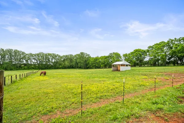 $550,000 | 5535 Highway 161, Springfield, TN 37172