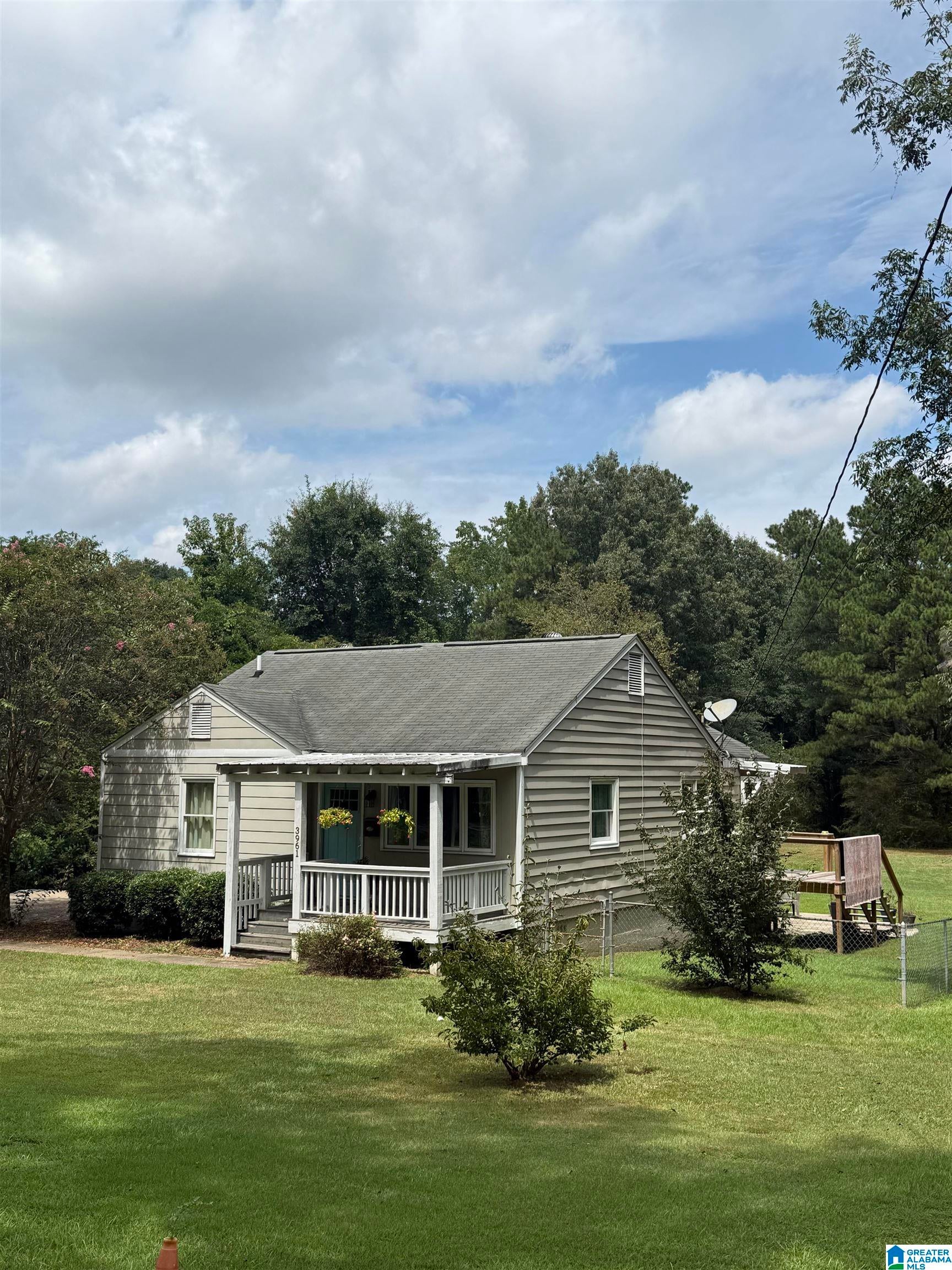 3961 Hilltop Road Southeast Bessemer, AL 35022 - Photo 5 of 50 Gallery Image 5