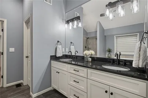 $600,000 | 21544 West 176th Terrace, Olathe, KS 66062