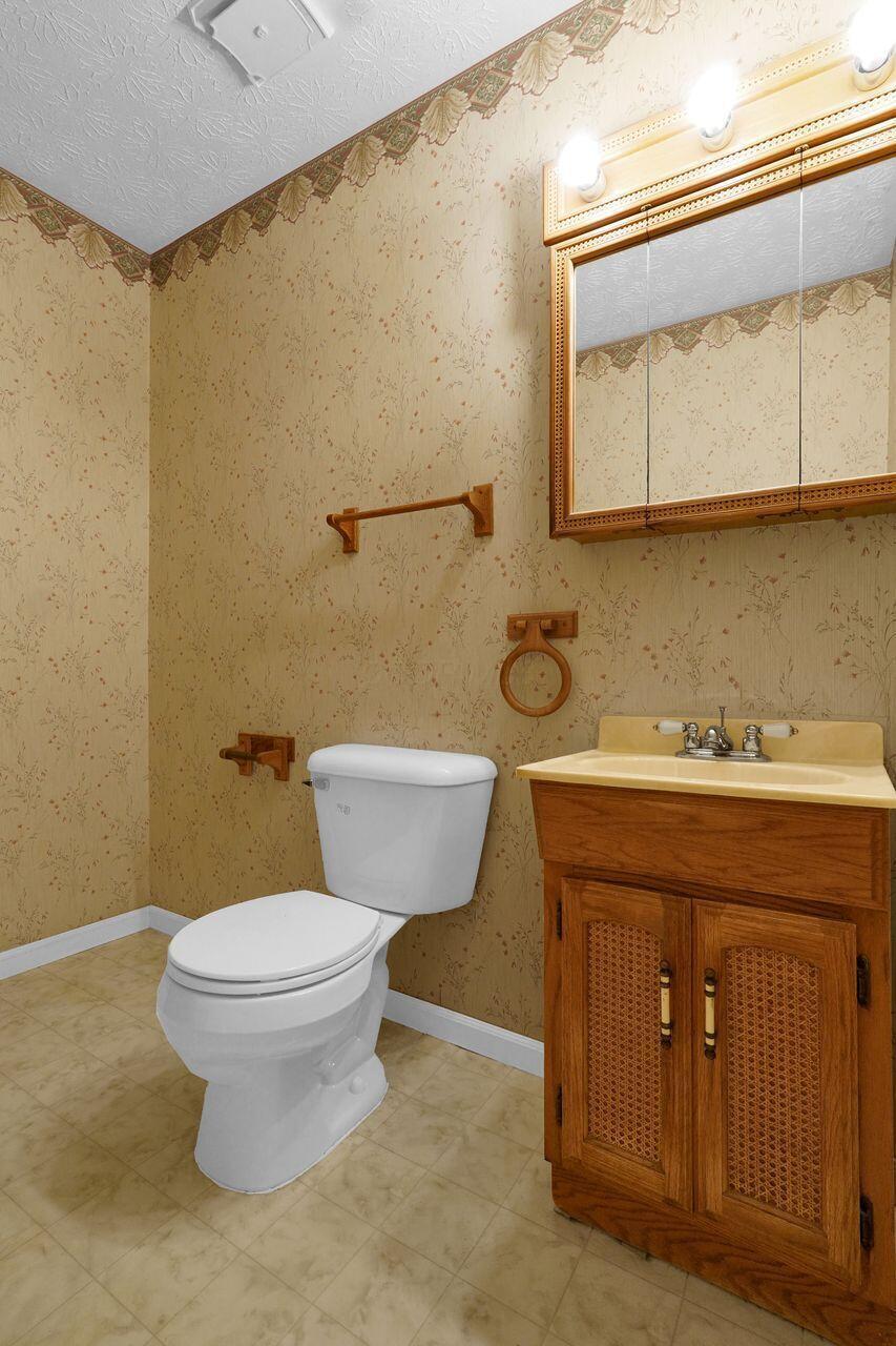 761 County Line Road Westerville, OH 43081 - Photo 20 of 33 DSC00850