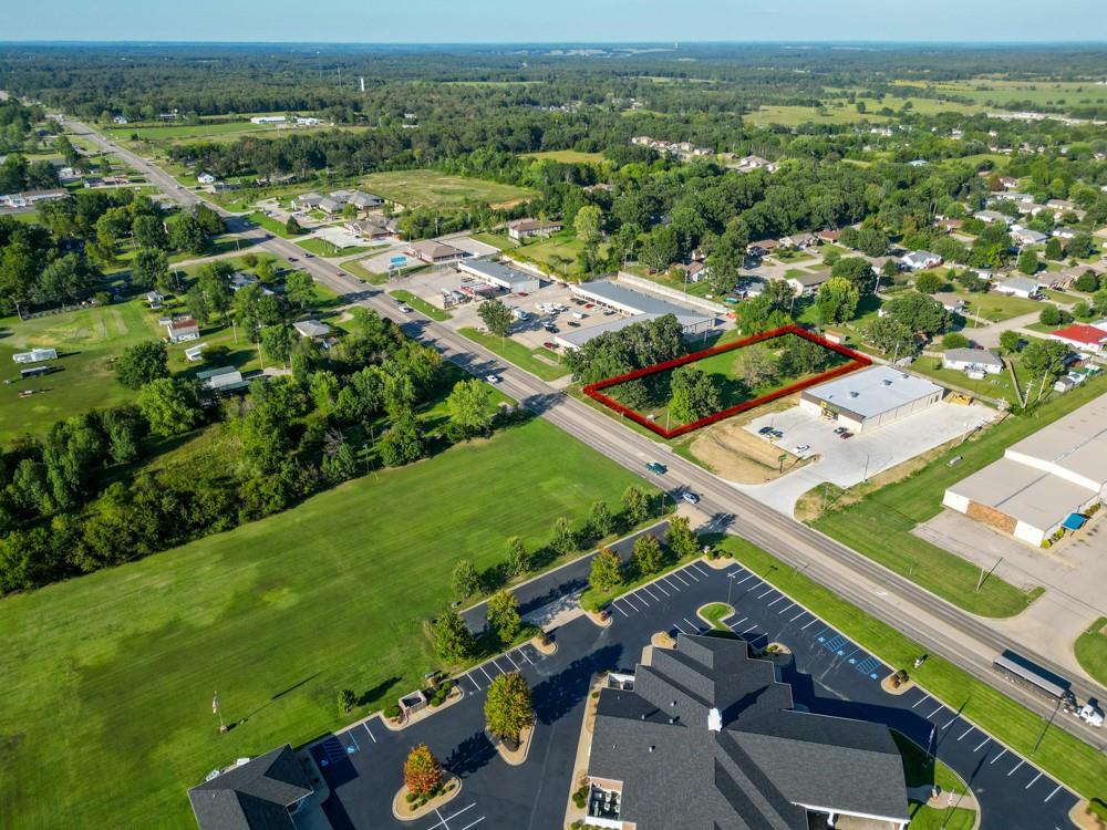 1075 Lynn Street Lebanon, MO 65536 - Photo 7 of 13