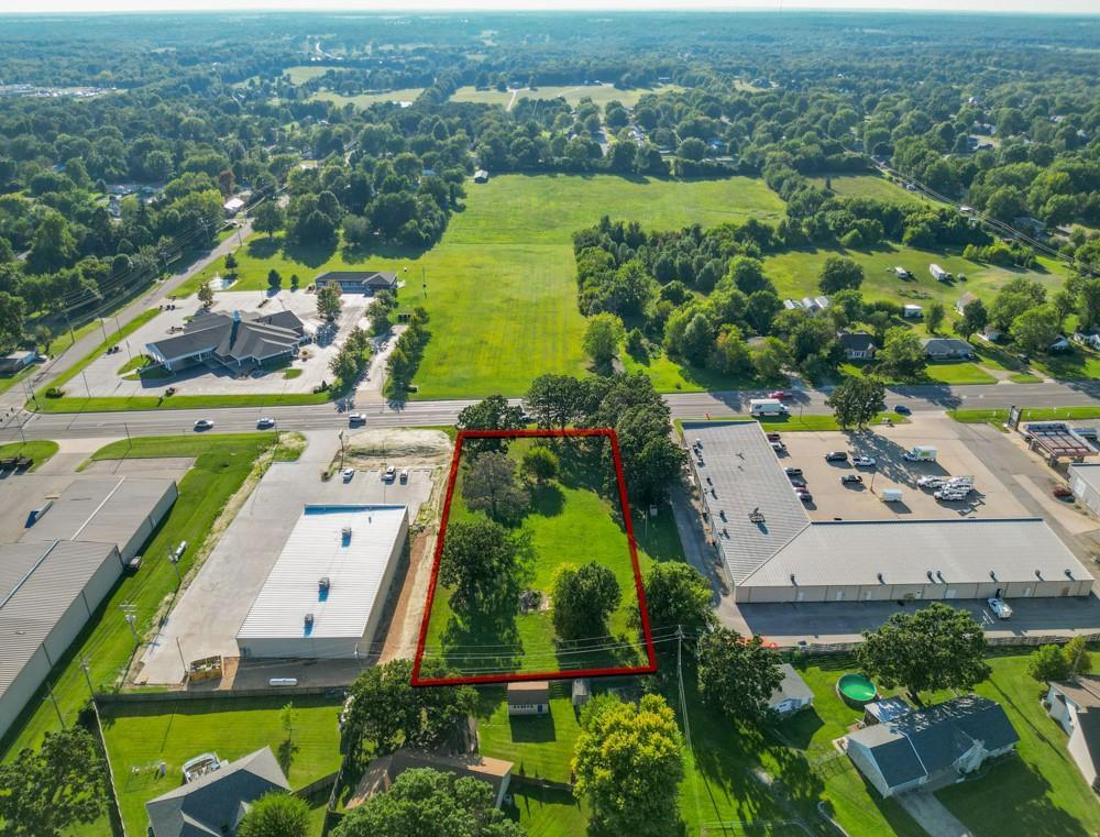 1075 Lynn Street Lebanon, MO 65536 - Photo 9 of 13