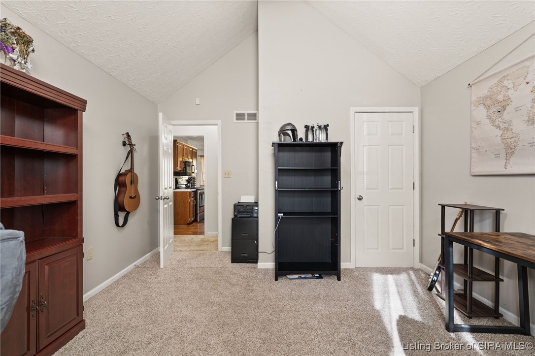 9404 Hunters Ridge Drive Georgetown, IN 47122 - Photo 20 of 48