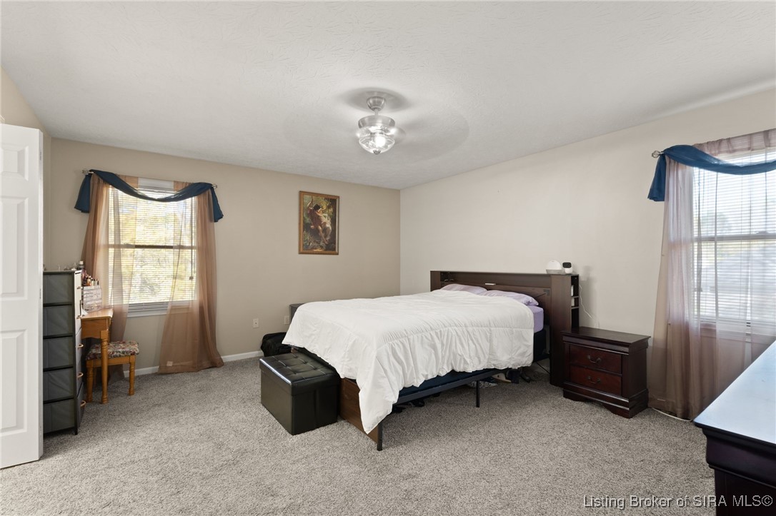 9404 Hunters Ridge Drive Georgetown, IN 47122 - Photo 23 of 48