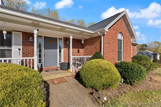 $399,900 | 9404 Hunters Ridge Drive, Georgetown, IN 47122