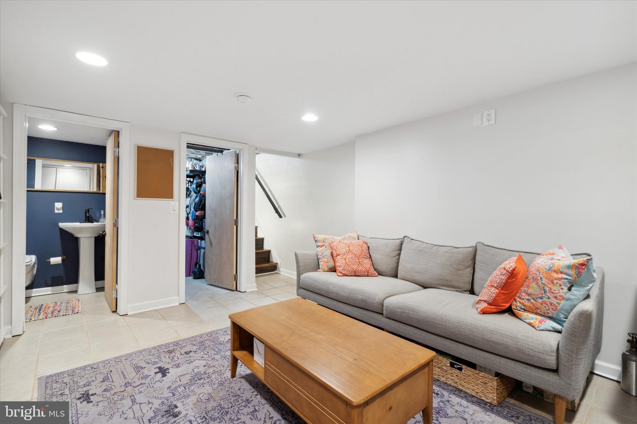 2031 Pemberton Street Philadelphia, PA 19146 - Photo 25 of 27