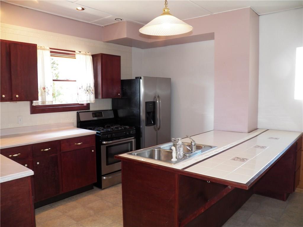 524 North 4th Street Apollo, PA 15613 - Photo 4 of 17