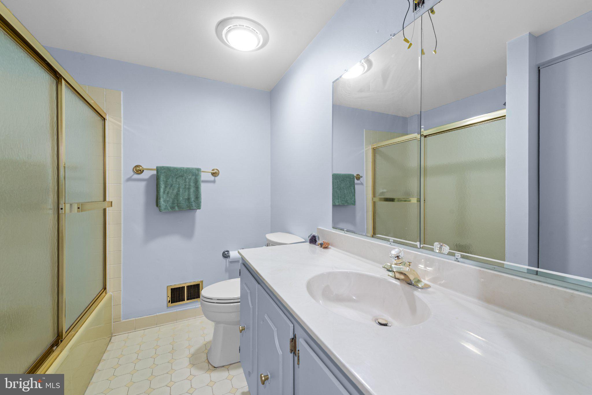 4009 Eland Road Phoenix, MD 21131 - Photo 41 of 44 LL Full Bathroom