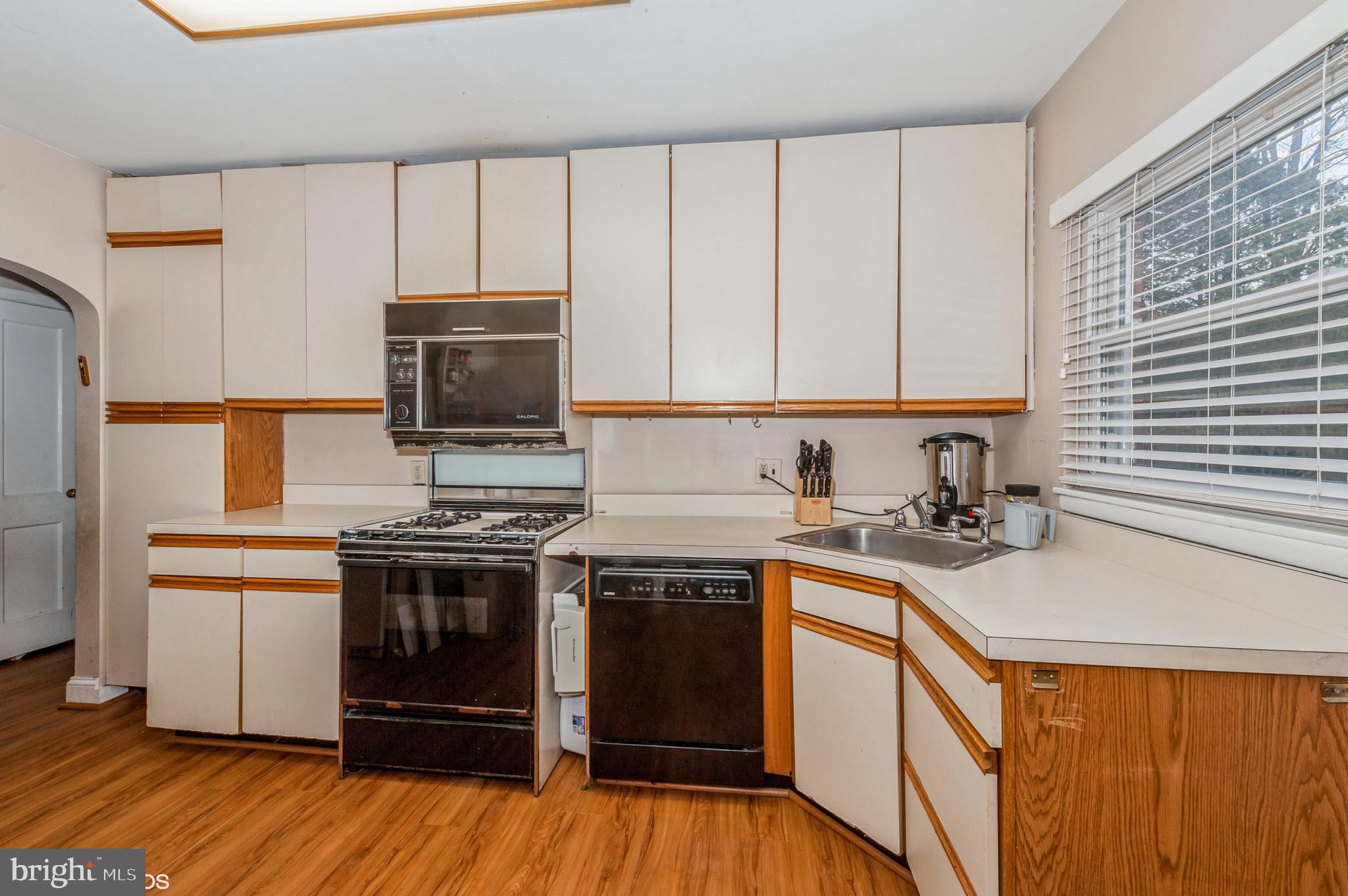 3308 Greenvale Road Baltimore, MD 21208 - Photo 8 of 30 Gallery Image 8