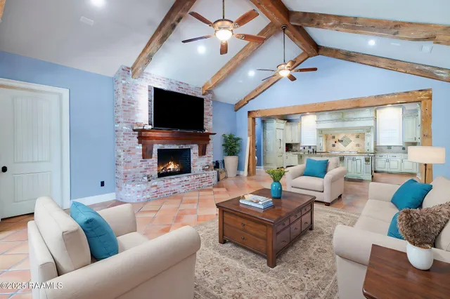 $565,000 | 220 Edgewood Avenue, Rayne, LA 70578