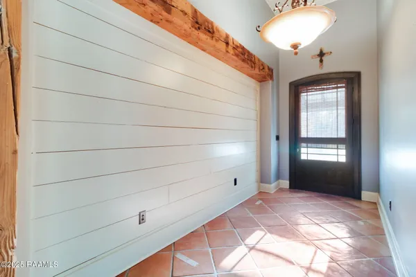 $575,000 | 220 Edgewood Avenue, Rayne, LA 70578