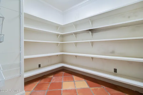 $575,000 | 220 Edgewood Avenue, Rayne, LA 70578