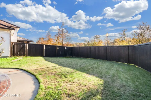 $575,000 | 220 Edgewood Avenue, Rayne, LA 70578