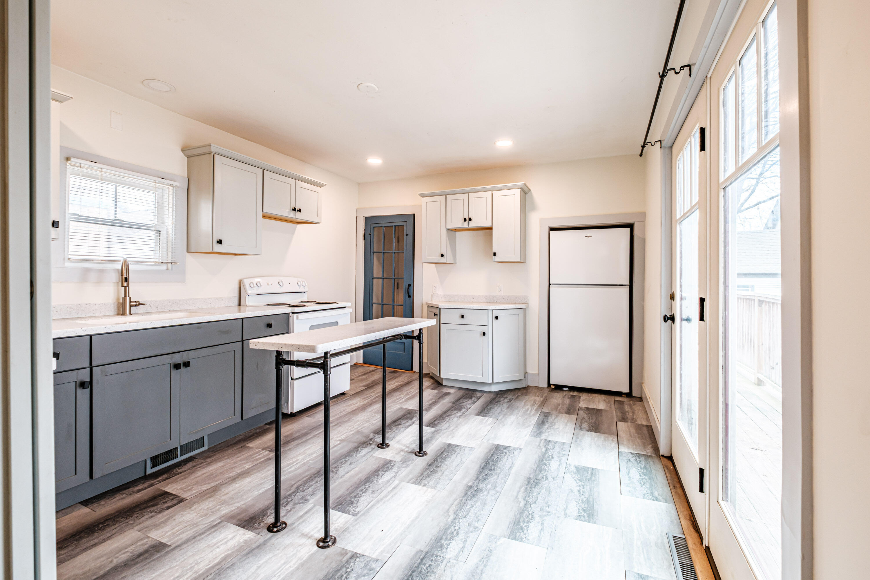 647 Middle Street Bath, ME 04530 - Photo 21 of 54 20260424gp-61022