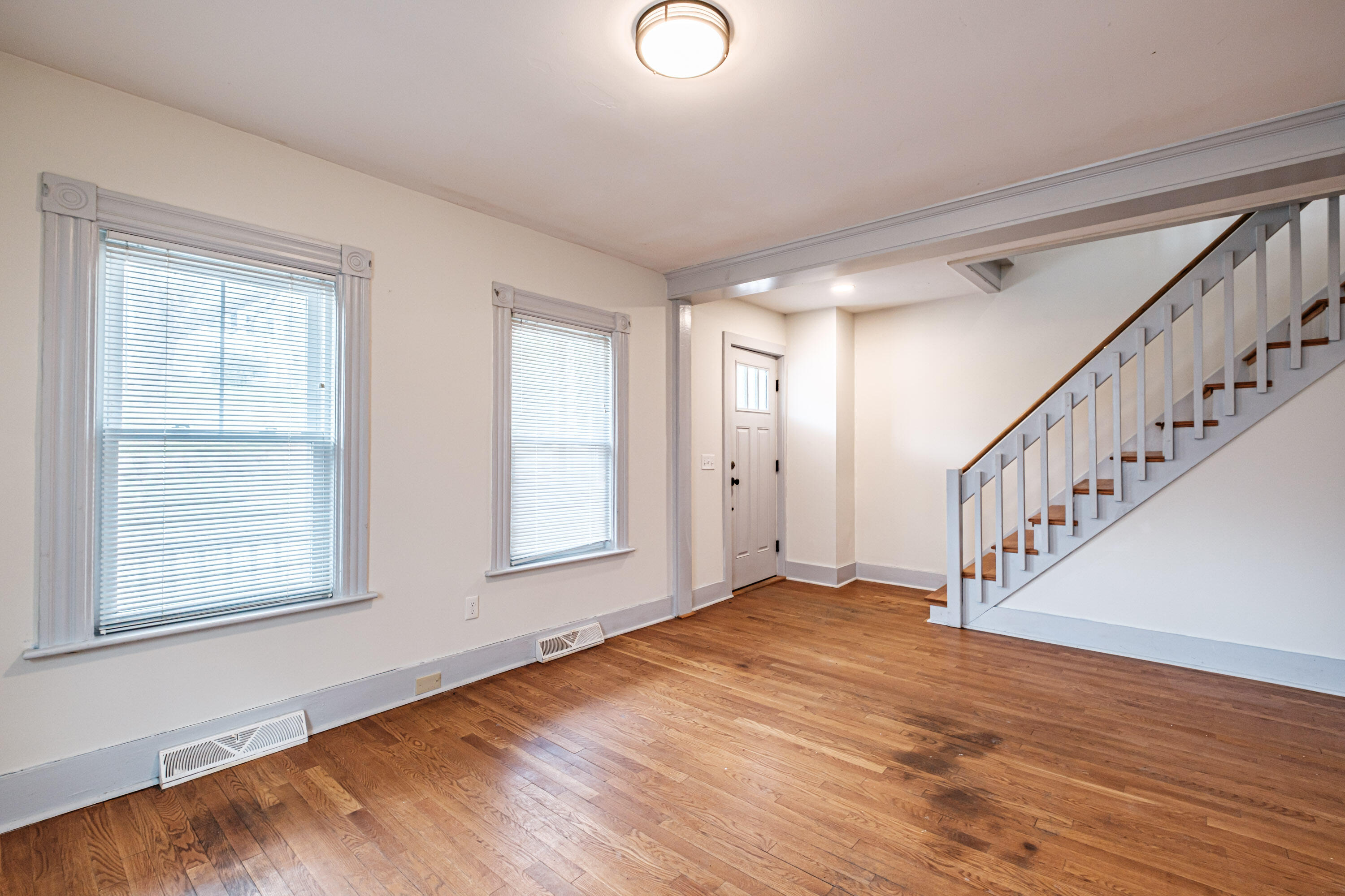 647 Middle Street Bath, ME 04530 - Photo 10 of 54 20260424gp-61011