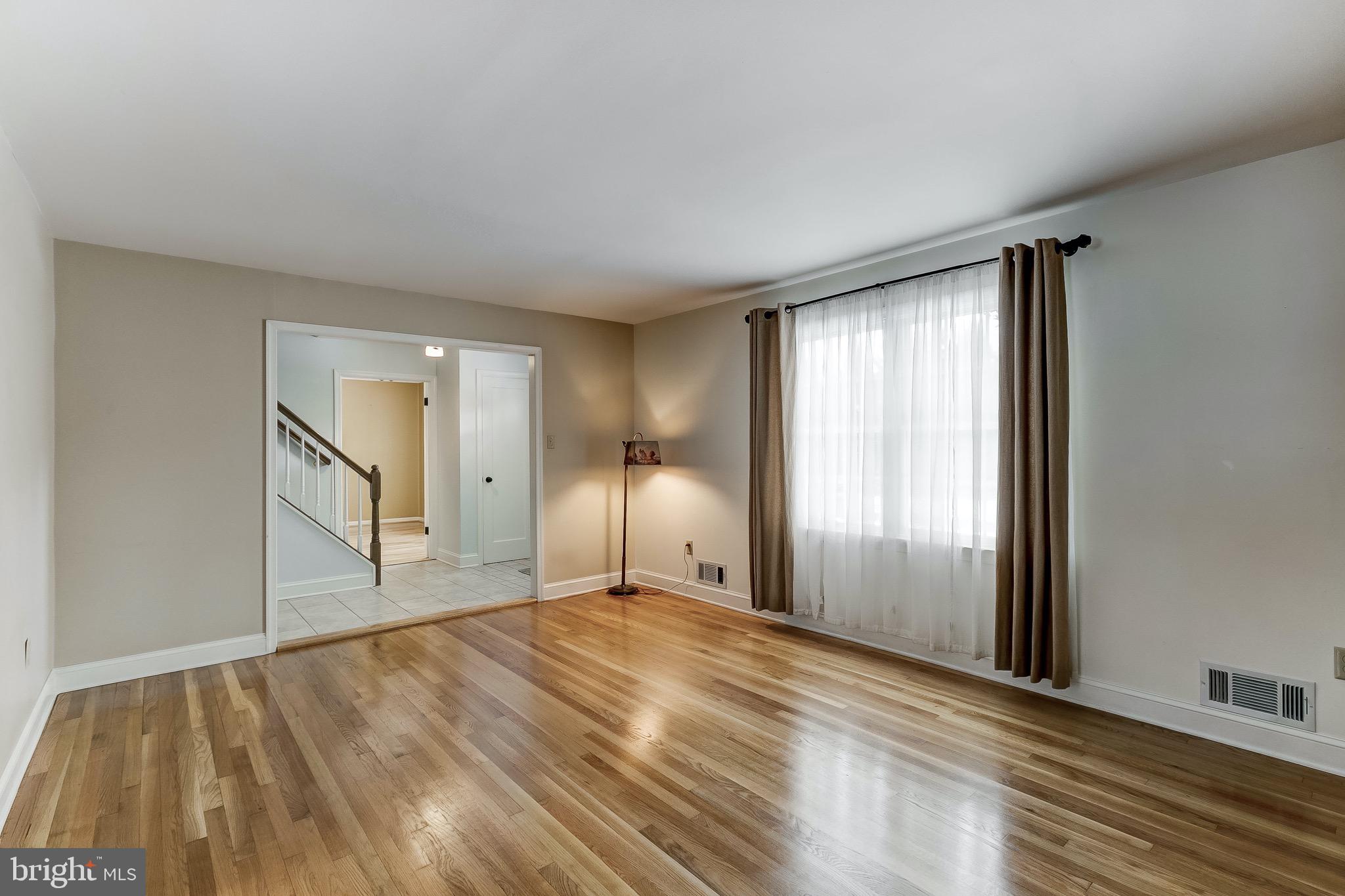 14916 Old York Road Phoenix, MD 21131 - Photo 4 of 31