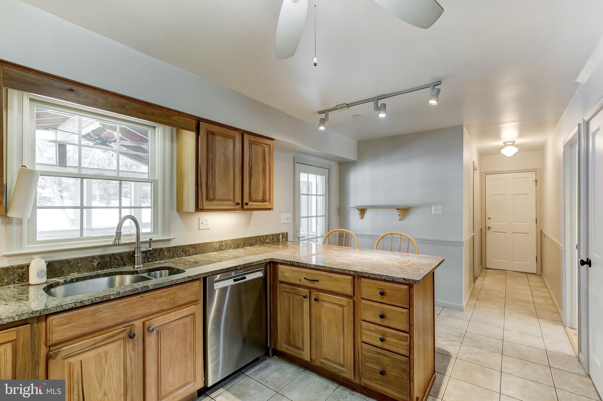 14916 Old York Road Phoenix, MD 21131 - Photo 8 of 31