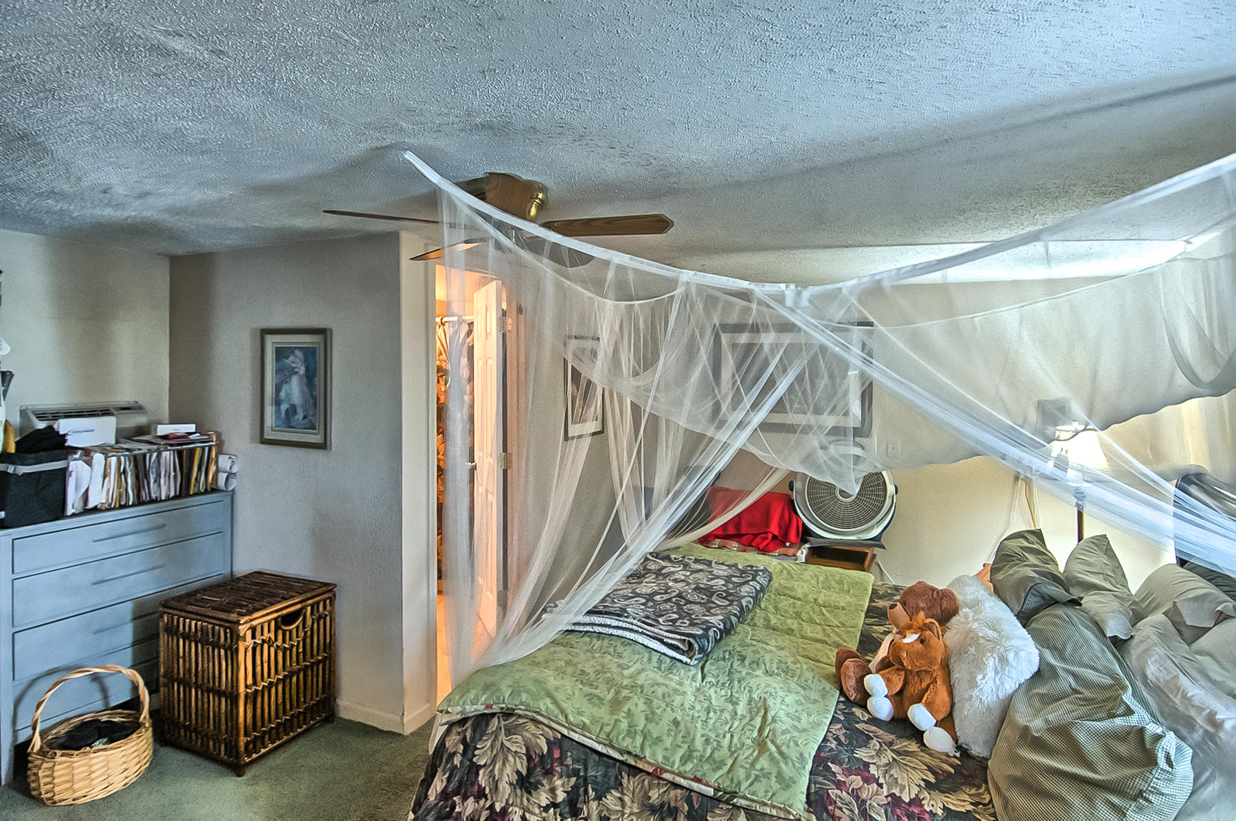 19397 Anna Road Anderson, CA 96007 - Photo 16 of 42 Room 2