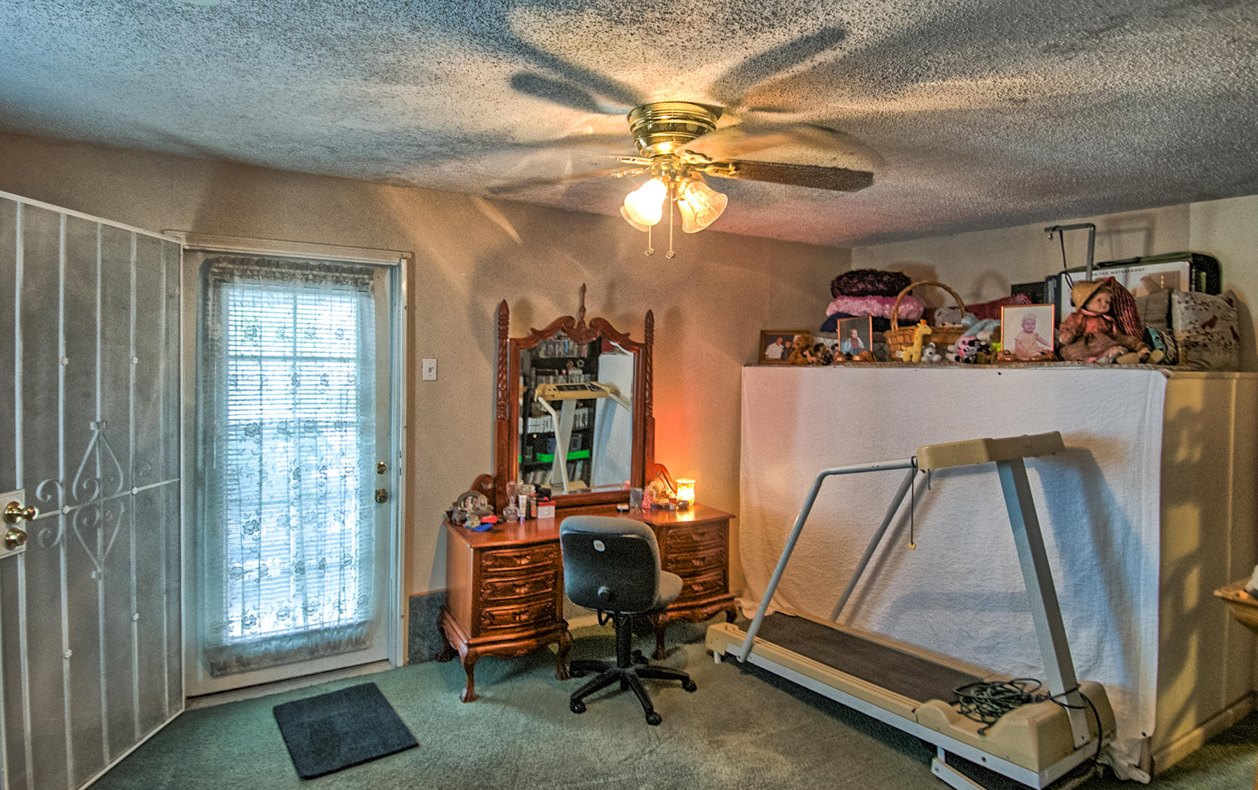 19397 Anna Road Anderson, CA 96007 - Photo 18 of 42 Room 2