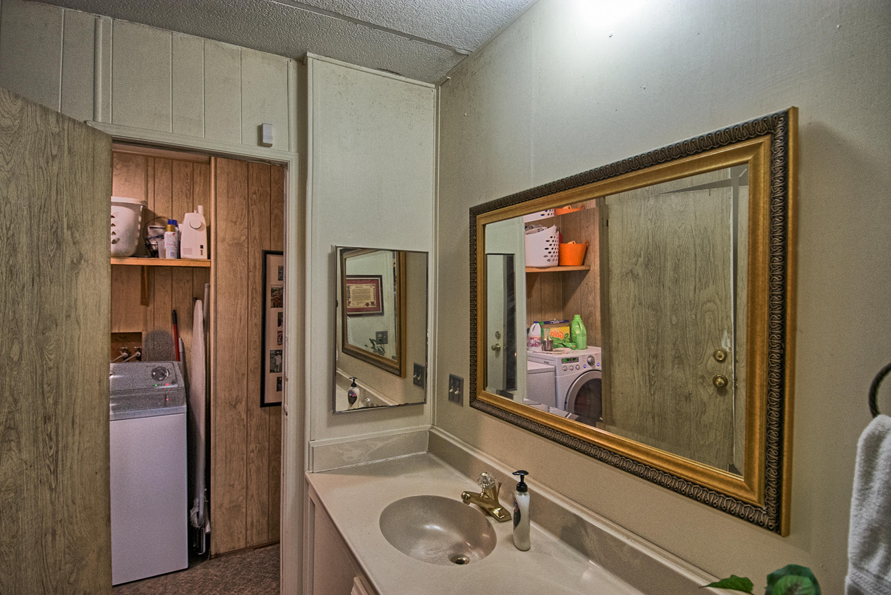 19397 Anna Road Anderson, CA 96007 - Photo 20 of 42 Bath 3