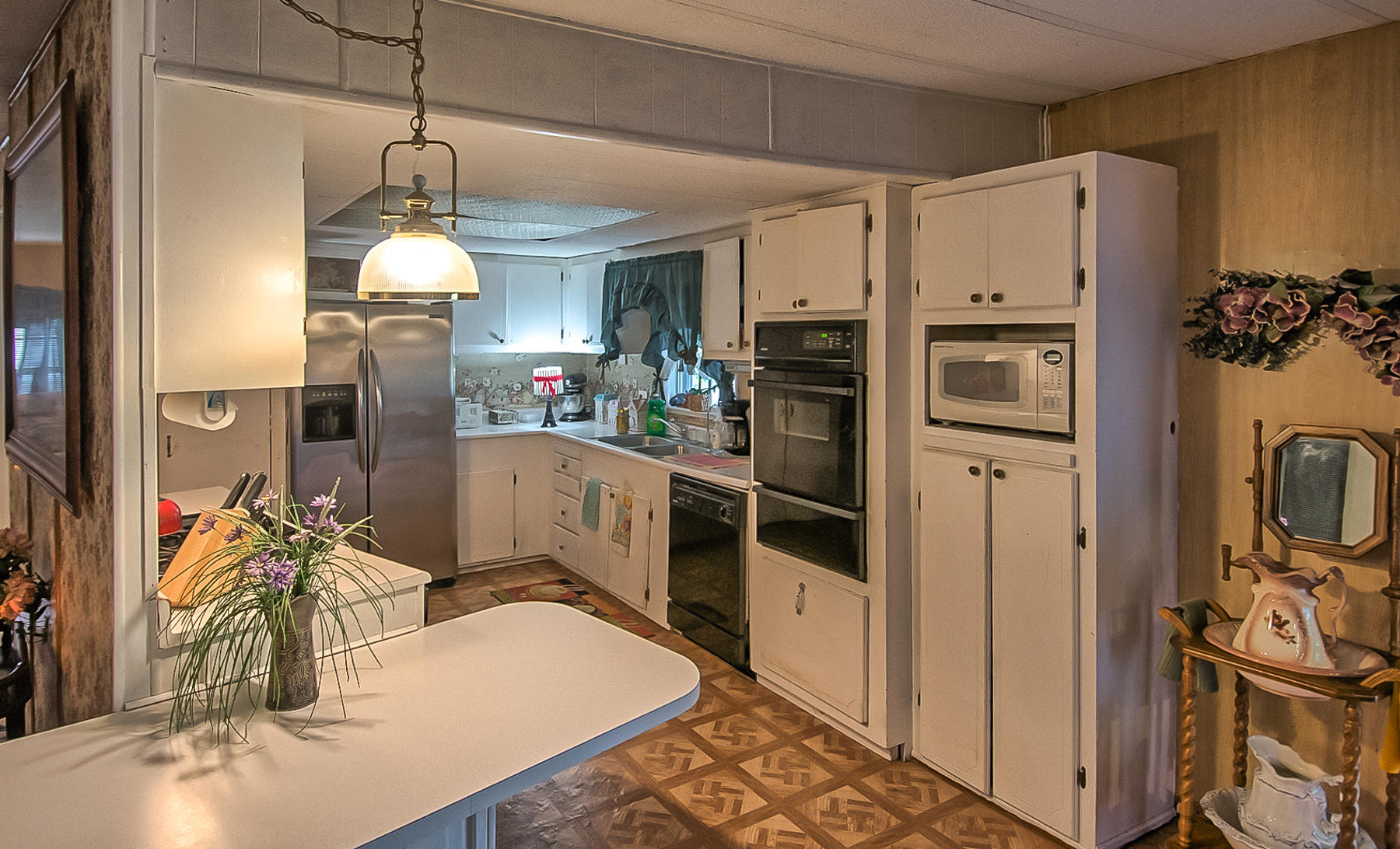 19397 Anna Road Anderson, CA 96007 - Photo 7 of 42 Kitchen