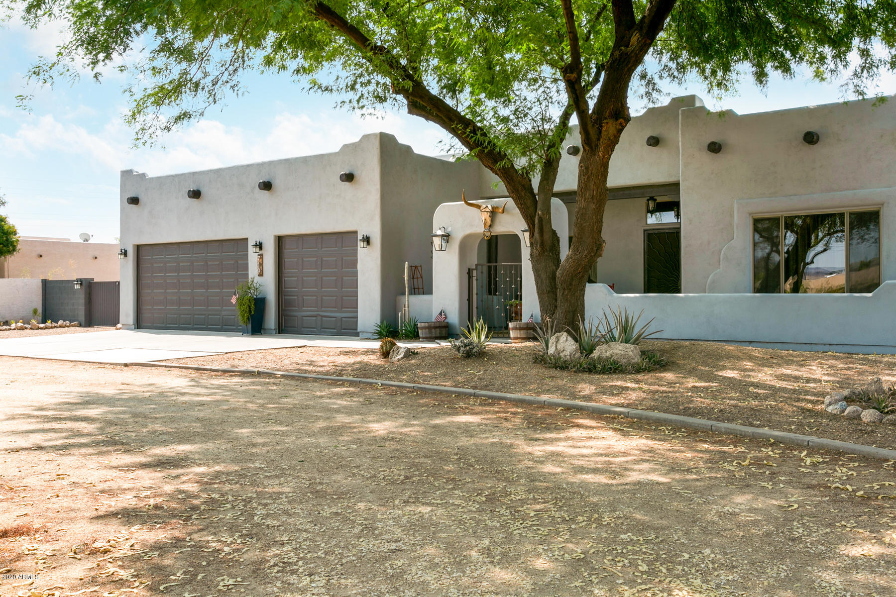 719 West Cloud Road Phoenix, AZ 85086 - Photo 7 of 60 719 W Cloud Rd