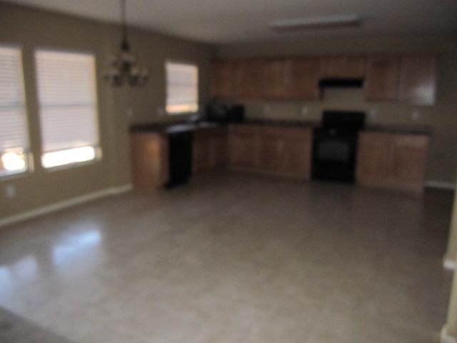 45502 West Tucker Road Maricopa, AZ 85139 - Photo 3 of 10 KITCHEN