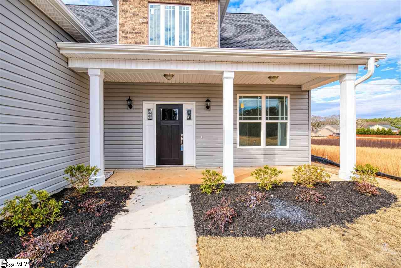 105 Carolina Drive Piedmont, SC 29673 - Photo 2 of 26 Gallery Image 2