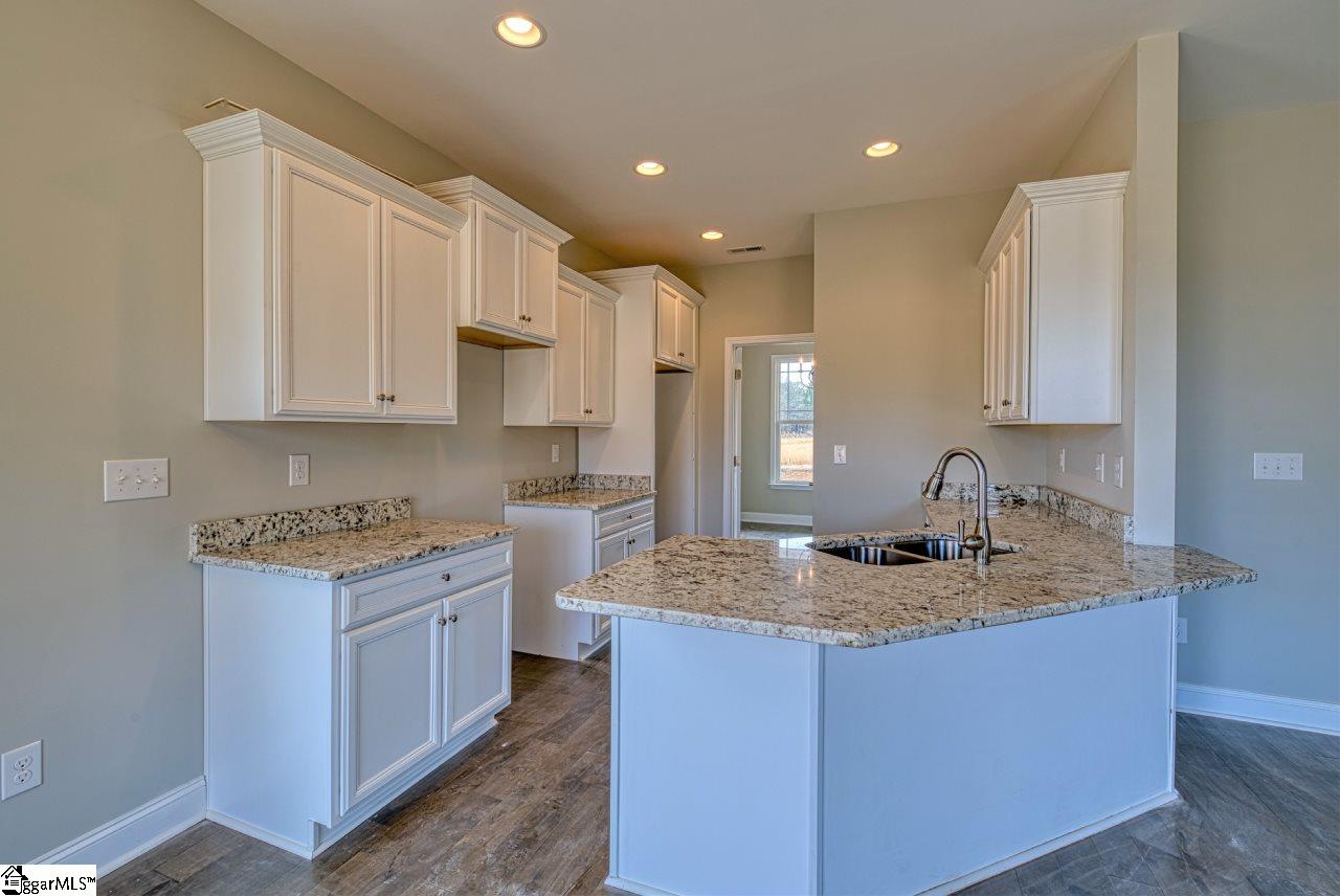 105 Carolina Drive Piedmont, SC 29673 - Photo 11 of 26 Gallery Image 11
