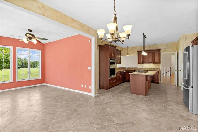 $598,800 | 1609 10th Fairway Drive, Belleville, IL 62220