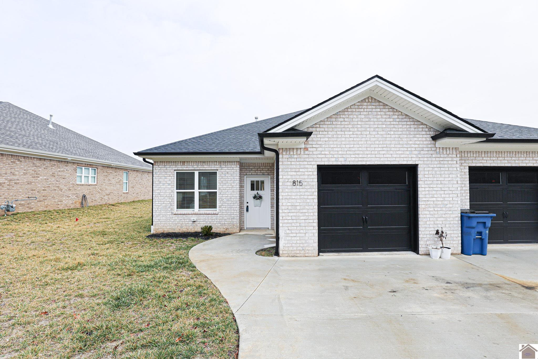 815 Elmdale Road Paducah, KY 42003 - Photo 1 of 33 Front Exterior