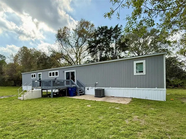 $1,800 | 13298 County Road 190, Alvin, TX 77511